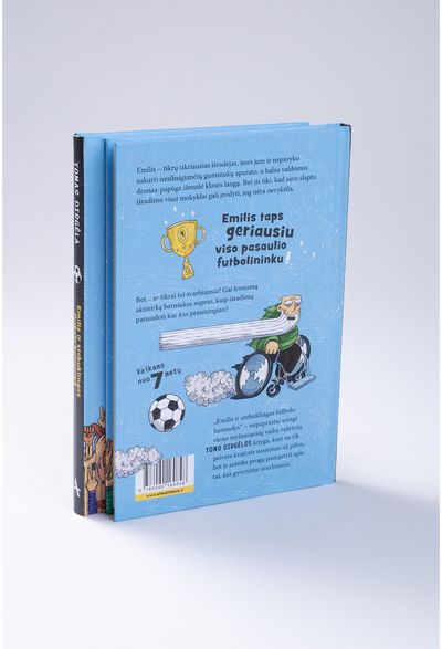 Emilis ir stebuklingas futbolo kamuolys