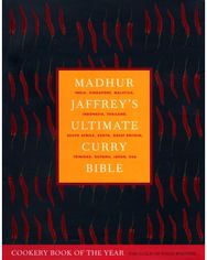 Madhur Jaffreys Ultimate Curry Bible: the definitive curry cookbook from the Queen of Curry cookbook from the Queen of Curry