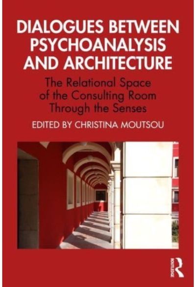 Dialogues between The Relational Space