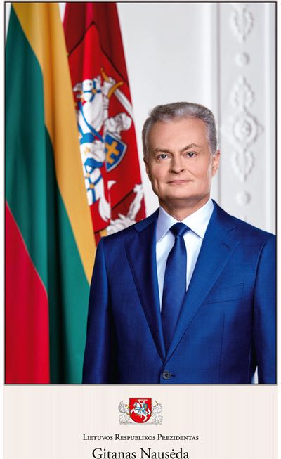 Plakatas. Prezidento G. Nausėdos portretas