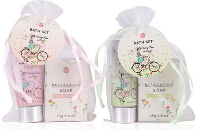 Rankų priežiūros rinkinys SPRING TIME IN PARIS (rankų kremas+muilas), 20 ml+25 g