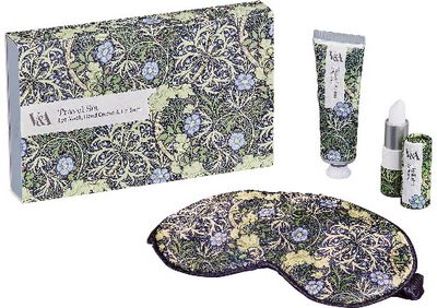 Kelioninis rinkinys SEAWEED (rankų kremas+lūpų balzamas+akių raištis)