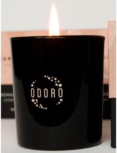 Aromatinė žvakė ODORO MOOD SANTALAS