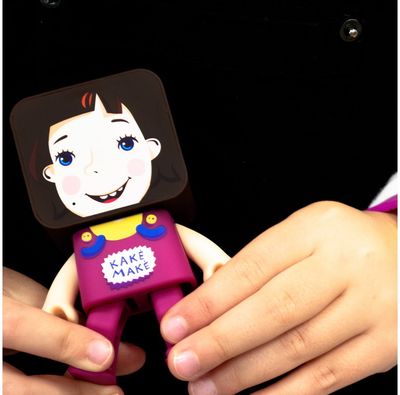 Kolonėlė šokanti KAKĖ MAKĖ