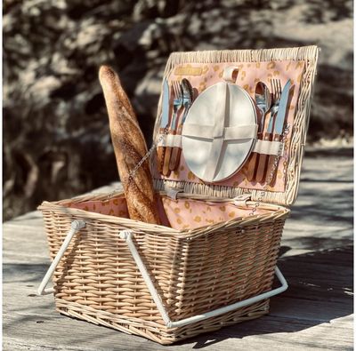 Pikniko krepšys NATURAL SMALL dviems (lėkštės+puodeliai+serviravimo įrankiai+ati darytuvas), 35x23x30 cm