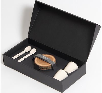 Dovanų rinkinys TREE 4 COFFEE (padėkliukai+puodeliai+šaukšteliai), 31,7x15x7x5,3 cm