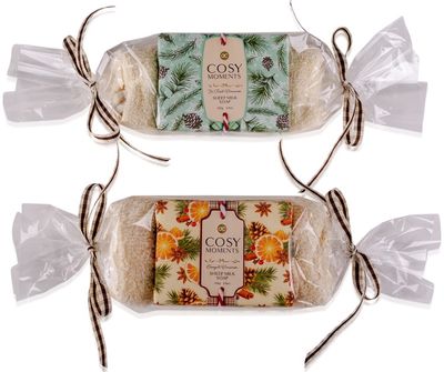 Dovanų rinkinys COSY MOMENTS (plaušinė pirštinė+avies pieno muilas), 100 g