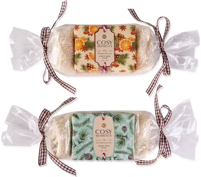 Dovanų rinkinys COSY MOMENTS (plaušinė pirštinė+avies pieno muilas), 100 g