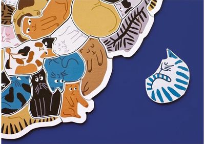 Dėlionė LAURENCE KING 299 Cats (and a dog) kačiukų formos detalės