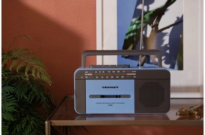 Radio imtuvas su kasečių grotuvu ir bluetooth CROSLEY Cassette Player Blue