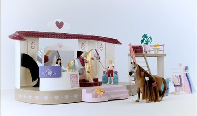 SCHLEICH SOFIA´S BEAUTIES Žirgų grožio salonas