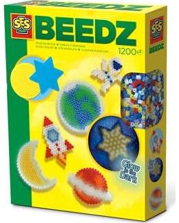 SES BEEDZ Švyti tamsoje visatoje