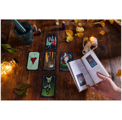 Taro kortos THE NIGHTMARE BEFORE CHRISTMAS TAROT DECK AND GUIDEBOOK