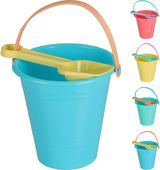 Pastelinis smėlio kibirėlis su kastuvėliu įv. rūšys