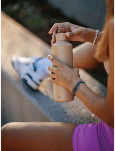 Nerūdijančio plieno gertuvė EQUA TIMELESS LATTE, 1000 ml