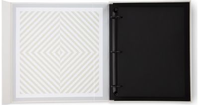 Nuotraukų albumas Happily Ever After, 30 psl.