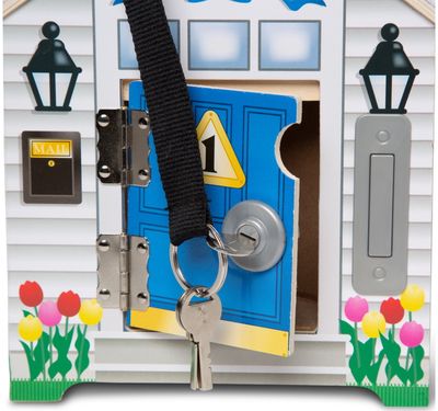 Lavinamasis žaislas spynų namelis M&D Doorbell House