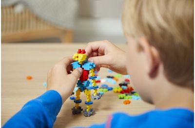 Konstruktorius PLUS PLUS Mokausi statyti robotus, 250 det.