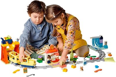 LEGO DUPLO DIDELIS INTERAKTYVUS BENDRUOMENINIS TRAUKINYS 10428