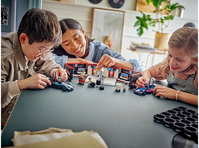 LEGO City F1® GARAŽAS IR MERCEDES-AMG BEI ALPINE AUTOMOBILIAI 60444