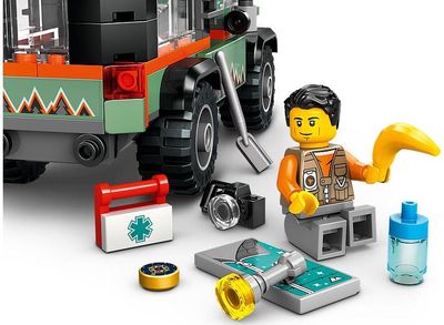 LEGO City 4X4 KALNŲ VISUREIGIS 60447