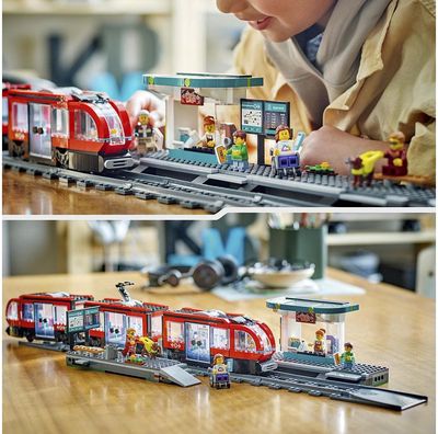 LEGO CITY Miesto centro tramvajus ir stotelė 60423