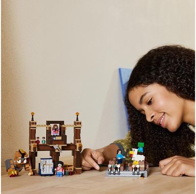 LEGO Minecraft Miško dvaro kovų ringas 21272