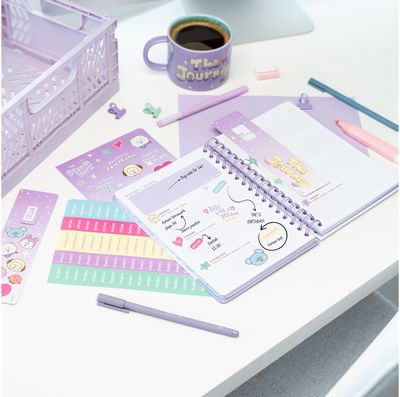 Mokslo kalendorius BT21 THE JOURNEY 2025/2026 savaitė atvarte 12 mėn.