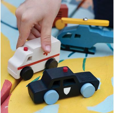 Medinis žaislas MENTARI Greitosios pagalbos automobilis