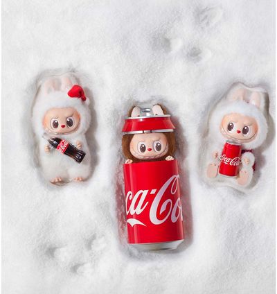 Vinilinė - pliušinė lėlė POP MART Labubu The Monsters - Coca Cola Blind box, įv. rūšys
