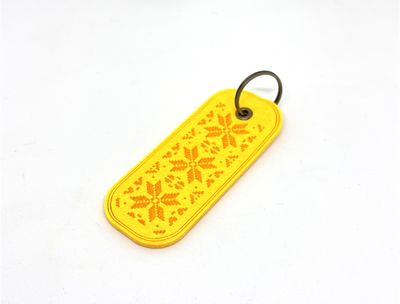 Raktų pakabukas tautiniais motyvais, geltonas, 1 vnt.