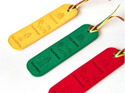 Knygų skirtukai trispalviai su dėžute LIETUVA 6x17 cm, 3 vnt.