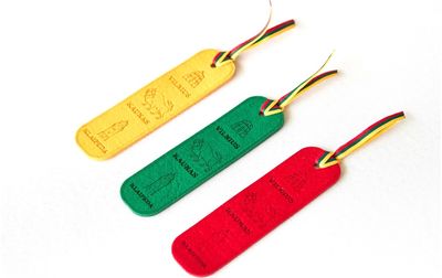 Knygų skirtukai trispalviai su dėžute LIETUVA 6x17 cm, 3 vnt.