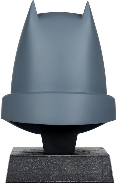 Kolekcinė figūrėlė DC Direct Prop Replica WV5 – 1:3 Armored Batman Cowl Dark Knight Returns