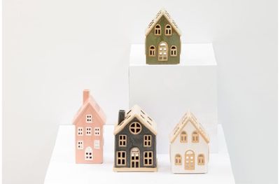 Namo formos žibintas 4LIVING Copenhagen, rožinės sp., 19 cm