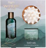 Vonios rinkinys WINTER SPA dovanų dėžutėje: dušo želė 100ml, vonios druska 80g, masažo šepetys iš medžio, kvapas: gaivi pušis ir žiemos uogos