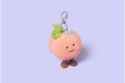 Pliušinis žaislas-pakabutis persikas JELLYCAT Amuseables Peach Bag Charm