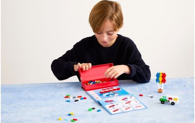 Konstruktorius su žaidimų knygele PLUS PLUS Transportas