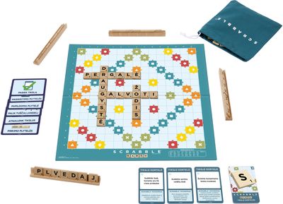 Stalo žaidimas SCRABBLE LT (medis)