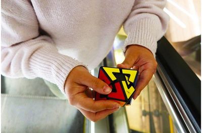 RECENT TOYS Galvosūkis Pyraminx Diamond