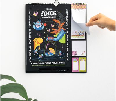 Sieninis planuoklis su užrašų lapeliais DISNEY ALICIA 2024/2025 (24 rugs.-25 gru od.)