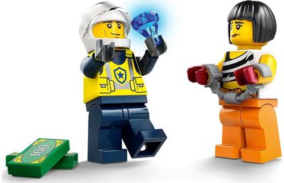 LEGO City Police Car and Muscle Car Chase