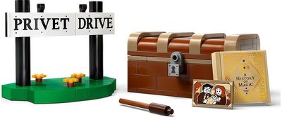 LEGO Harry Potter Hedwig at 4 Privet Drive